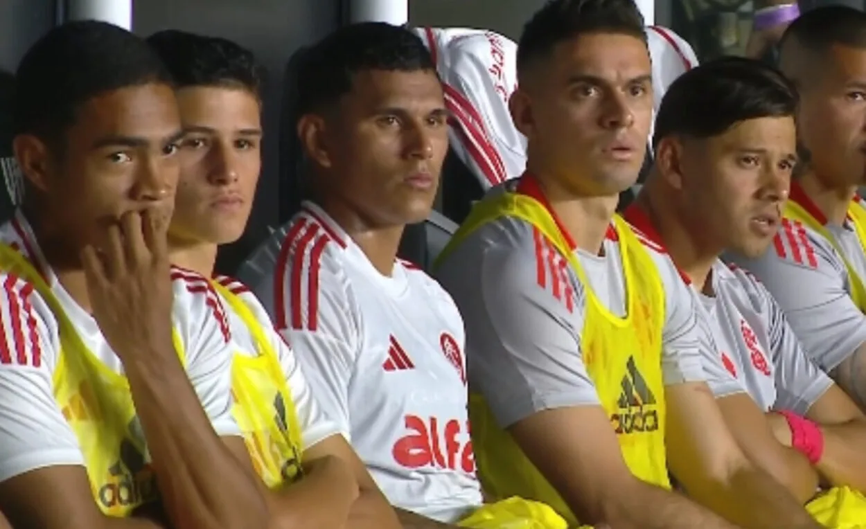 Aguirre chora no Inter