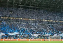Grêmio se manifesta e explica aumento no valor dos ingressos contra o Cruzeiro Torcida do Grêmio na Arena