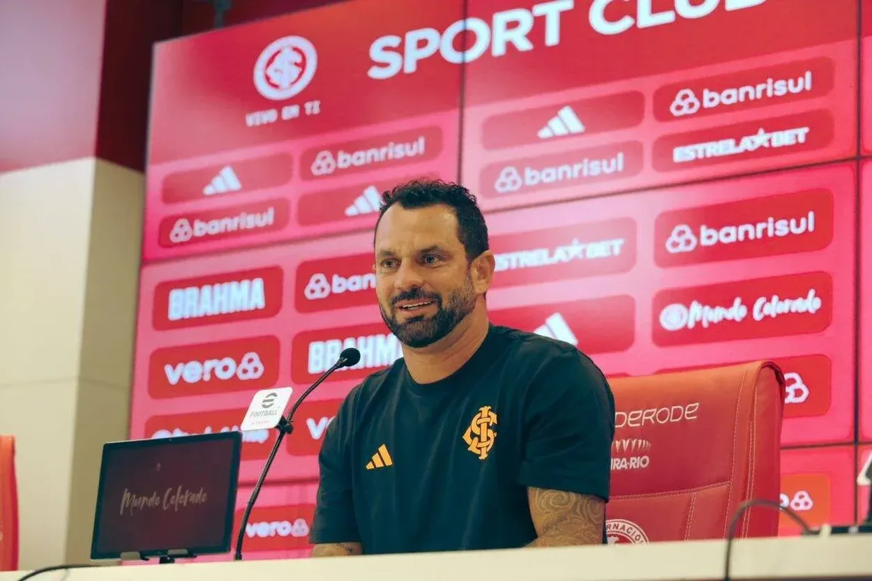 Magrão diz que problema do Inter é interno e faz forte desabafo contra quem comanda o clube Magrão pelo Inter
