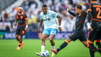 Grêmio fecha mais uma temporada sem quebrar grande tabu contra o Corinthians Grêmio segue com problemas