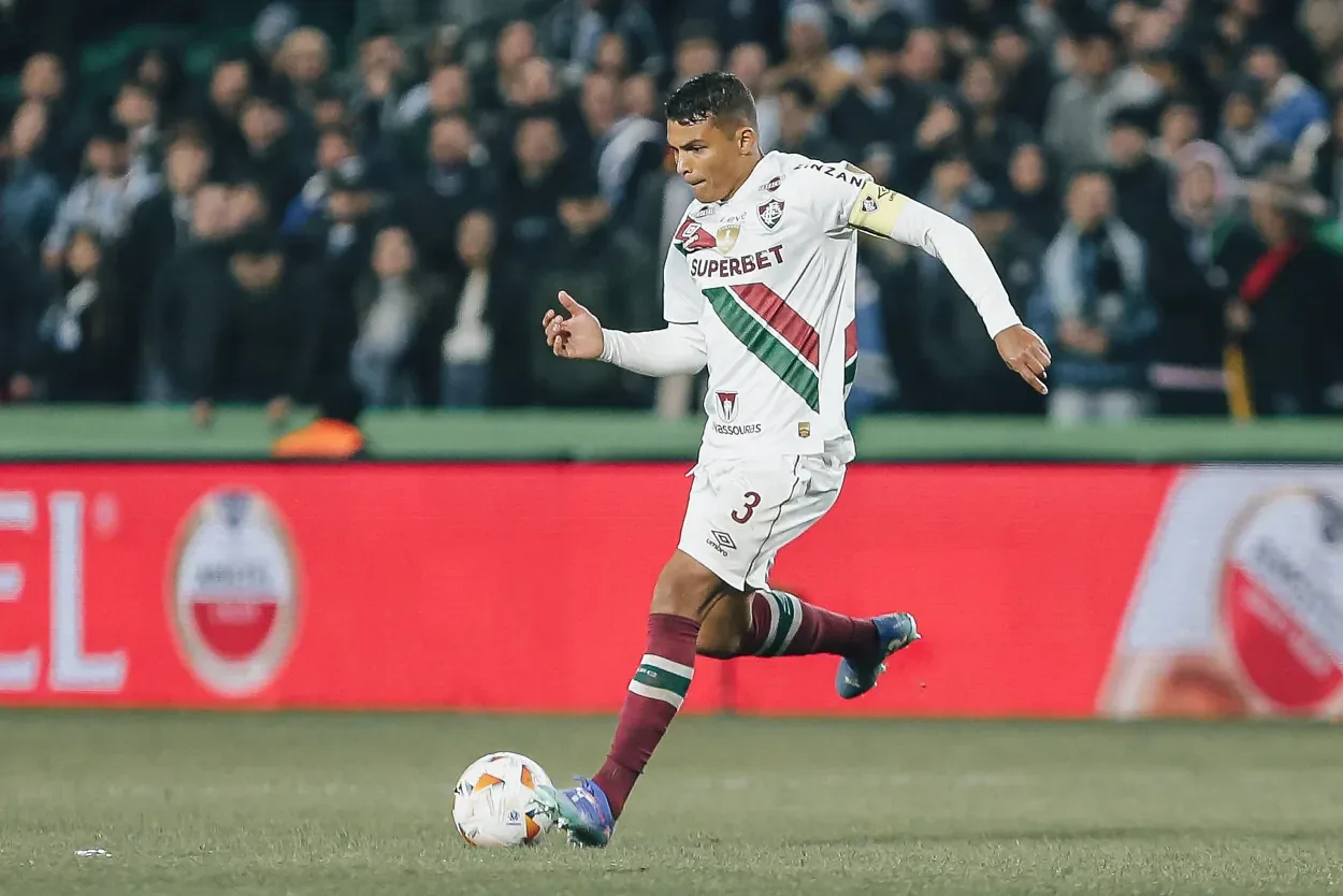 Fluminense relembra vitória sobre o Inter e não terá Thiago Silva contra o Grêmio Thiago Silva em Grêmio x Fluminense