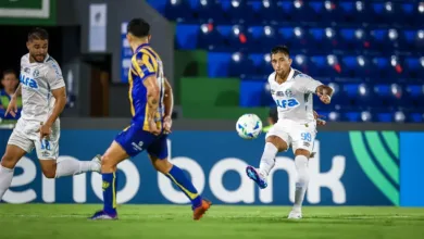 Empresário quebra o silêncio em meio à polêmica de Cristian Olivera com o Grêmio Olivera pelo Grêmio