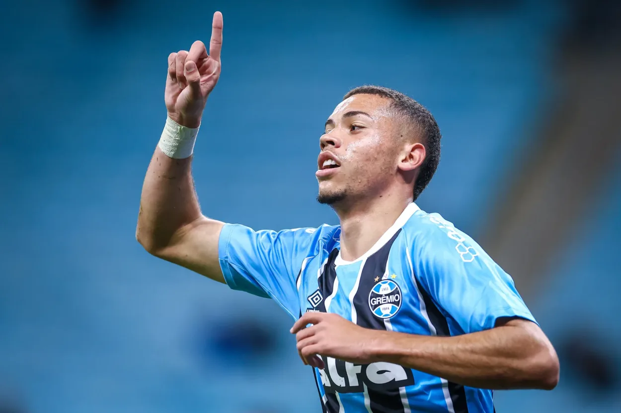 Grêmio fica muito perto de vender Alysson para a Europa; saiba valores envolvidos Alysson pelo Grêmio