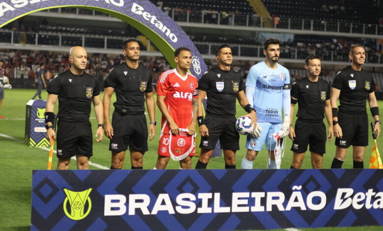Inter perde