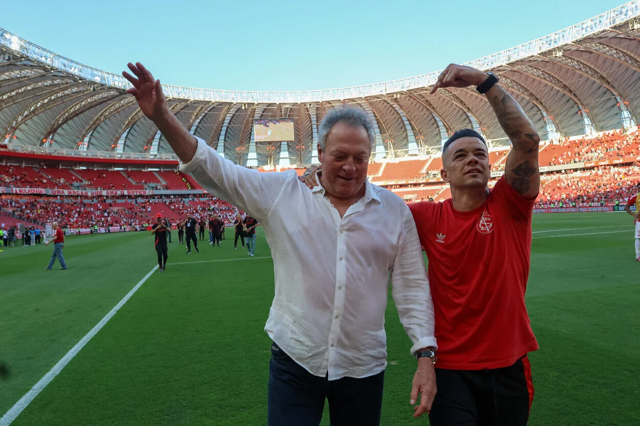 Inter oficializa Abel Braga como novo diretor técnico e explica funções no dia a dia Abel Braga e D'Alessandro no Inter