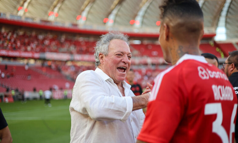 Abel Braga em situação duvidosa no Inter