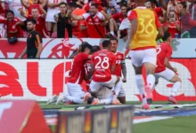 Inter escapa da queda