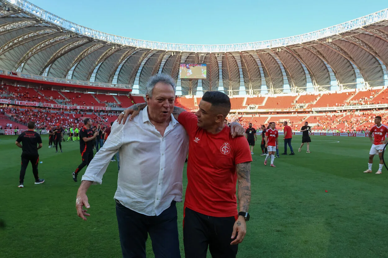 Abel Braga quer D'Alessandro treinando o Inter, diz repórter; Carpini seria alternativa Abel Braga e D'Alessandro no Inter