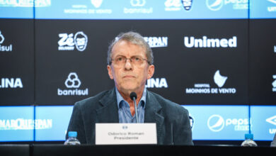 No aguardo de Luís Castro, Odorico fala de Mano Menezes: "Está na história do Grêmio" Grêmio liberou Mano