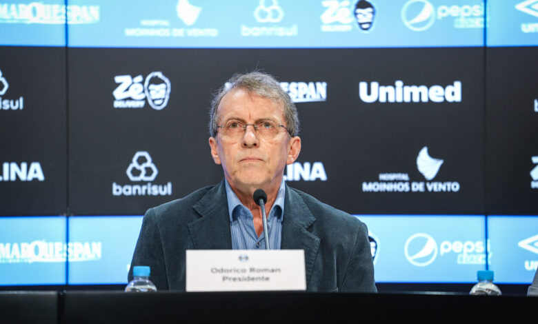 No aguardo de Luís Castro, Odorico fala de Mano Menezes: "Está na história do Grêmio" Grêmio liberou Mano