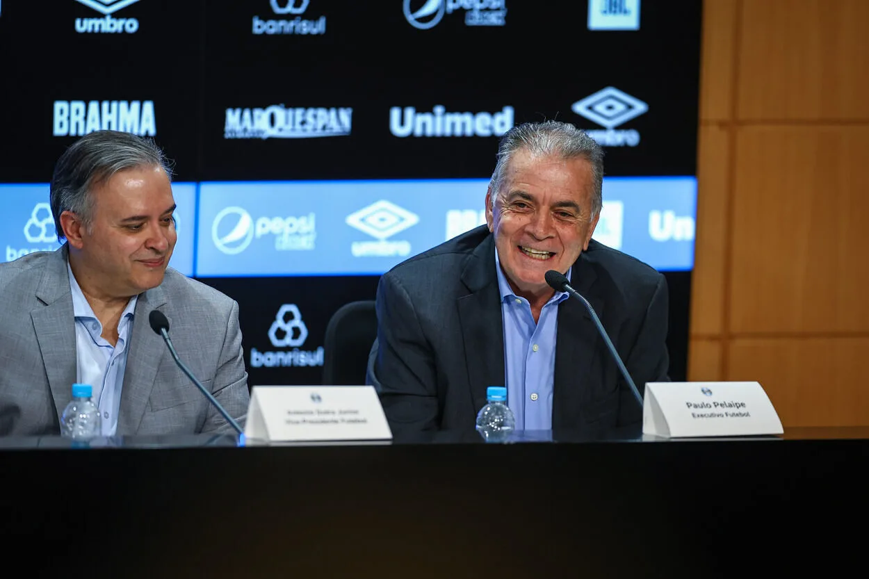 Pelaipe fala em "reforços pontuais" no Grêmio, mas diz que primeira meta é o treinador Grêmio agora