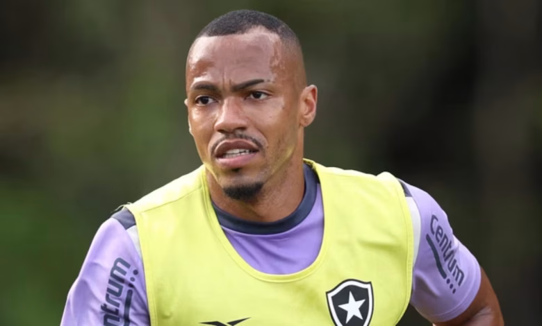Marlon Freitas, meia do Botafogo, no Palmeiras?