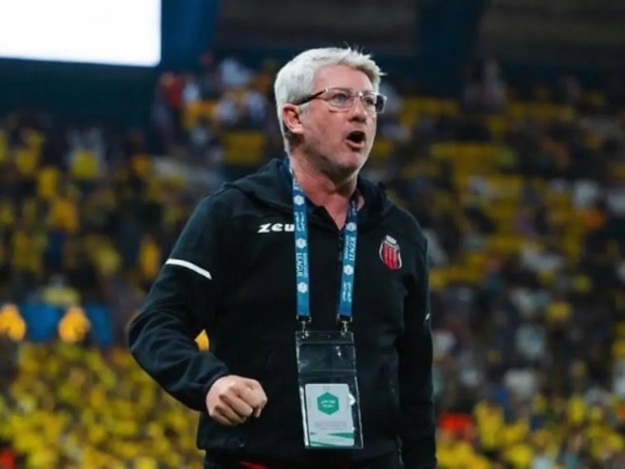 Odair Hellmann tem o aval de Abel Braga e entra na mira do Inter para 2026 Odair Hellmann de volta ao Brasil