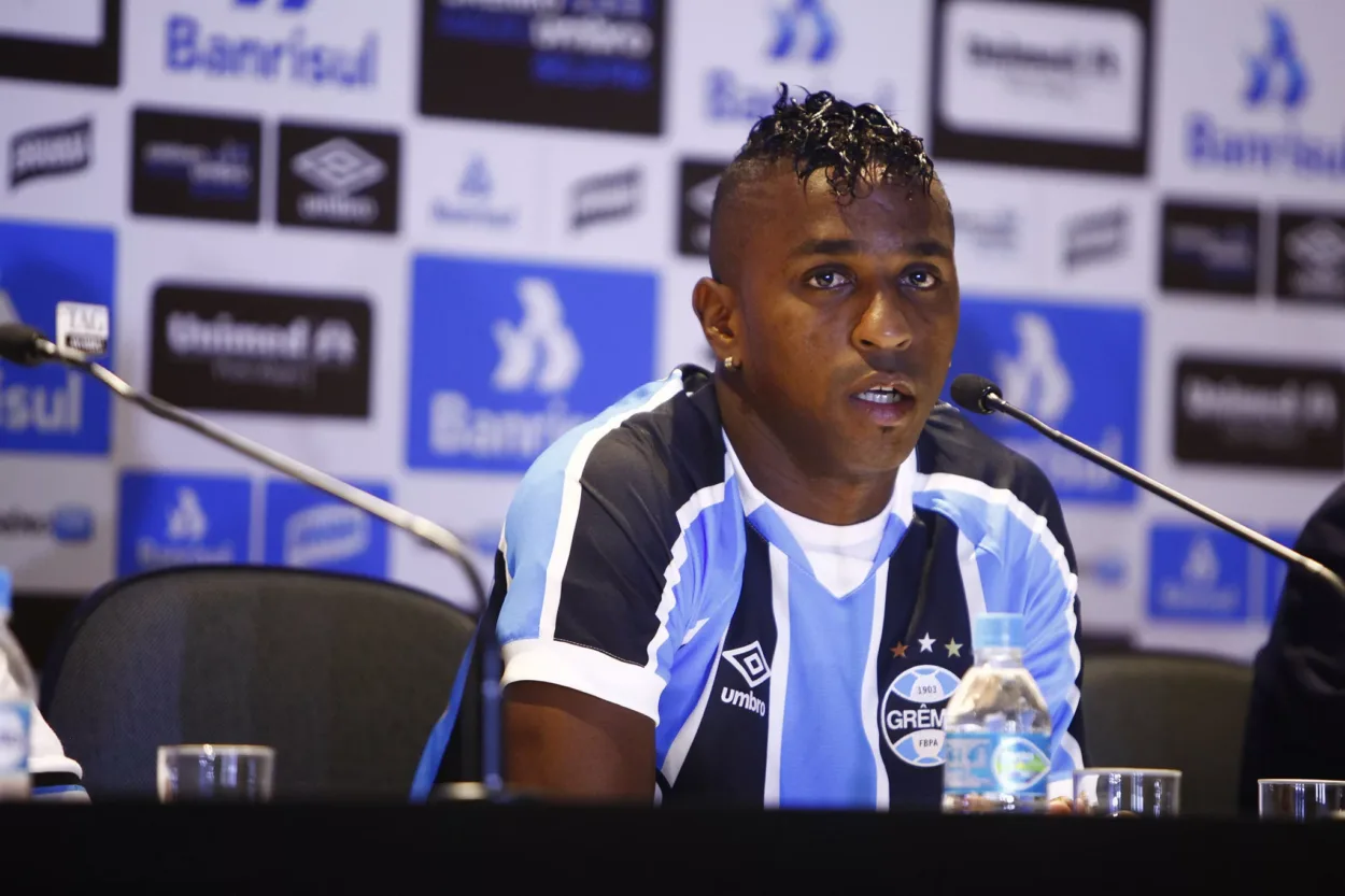 Grêmio cita Bolaños e valoriza aniversário de conquista marcante: "Para sempre na memória" Bolaños ex-Grêmio