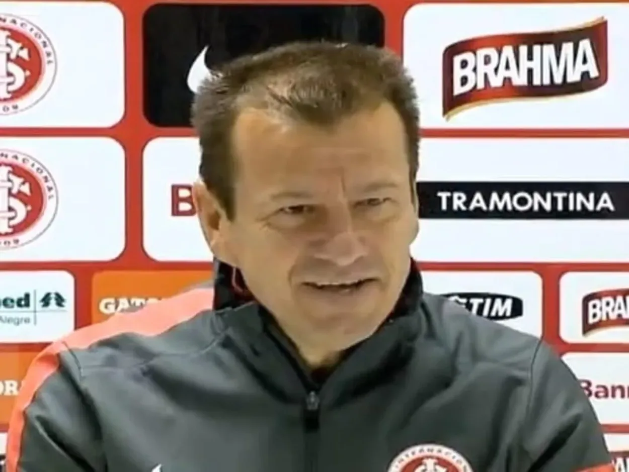 Bastidores: mensagem de Dunga chegou aos jogadores do Inter antes do último jogo Dunga pelo Inter em 2013