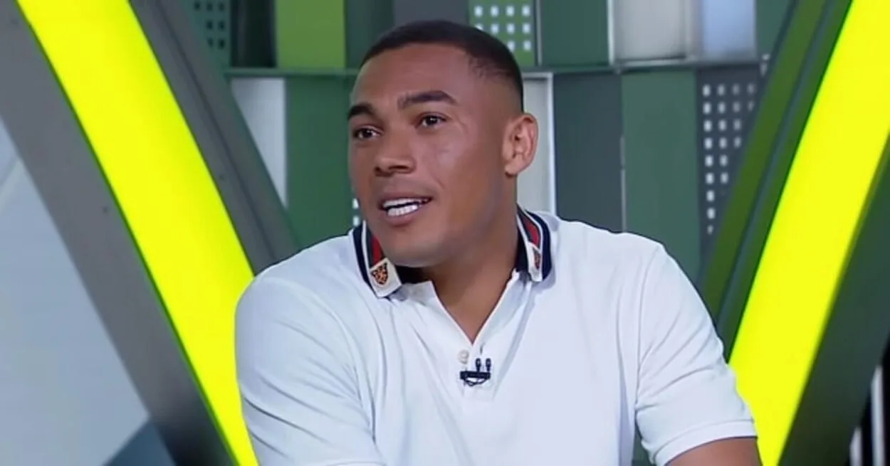 Carlos Vinícius pelo Grêmio