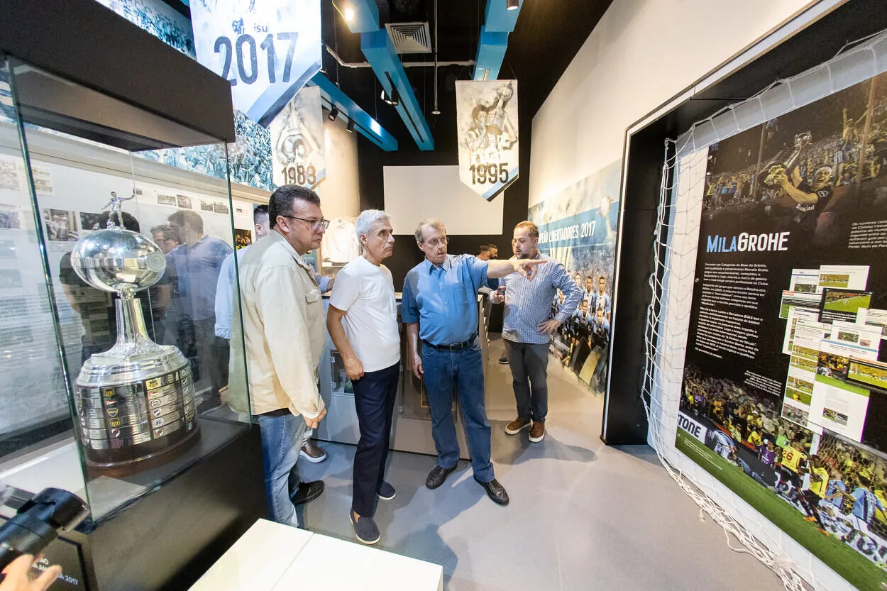 Grêmio com Castro