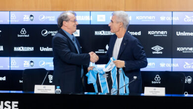 Grêmio apresenta treinador