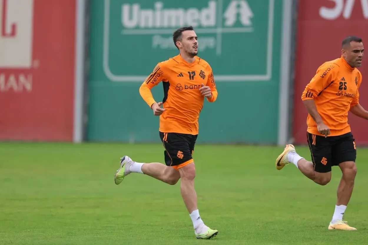 Campanharo falou de Enner Valencia no Inter