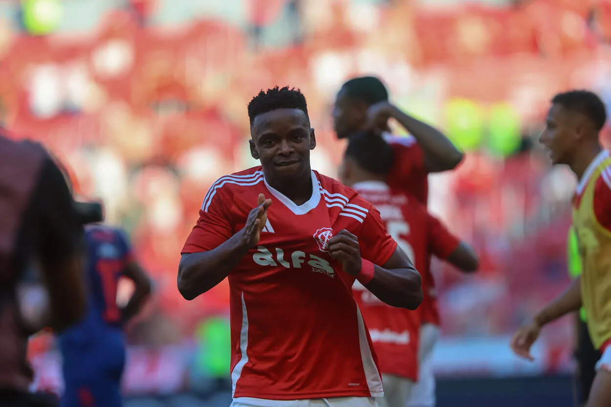 Inter anuncia permanência de Carbonero até dezembro de 2029; Victor Gabriel também fica Inter fica com Carbonero