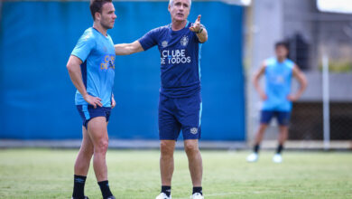 Como foi a primeira conversa da nova diretoria do Grêmio com o volante Arthur Grêmio quer o fico de Arthur