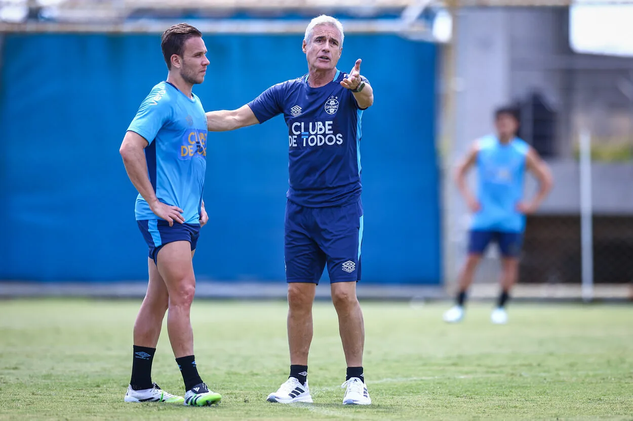 Grêmio quer o fico de Arthur