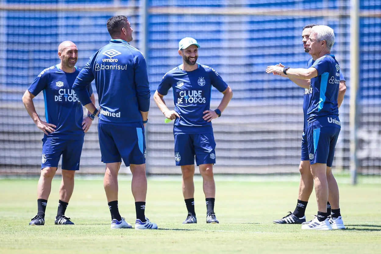 Preparadores físicos do Grêmio elogiam profissionalismo dos atletas: "Chegaram preparados" Grêmio hoje