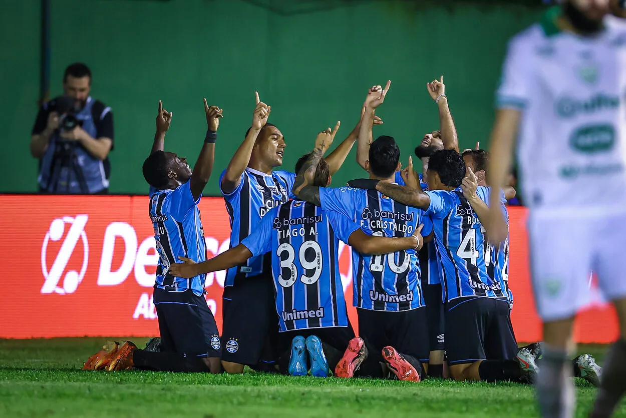 Com vários garotos da base, Grêmio divulga relacionados para o jogo desta quarta Grêmio em campo