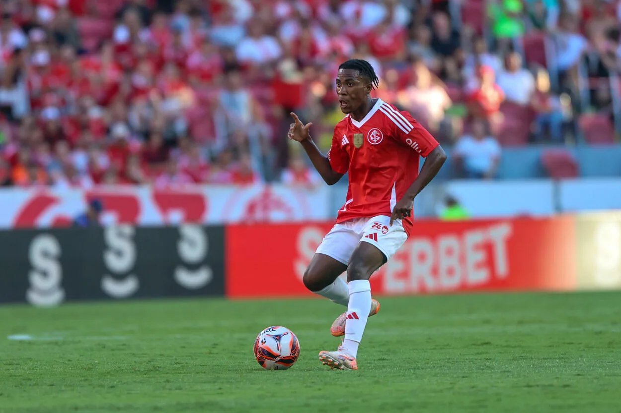 Benjamin ganha elogios e se manifesta após a estreia com vitória do Inter Benjamin do Inter