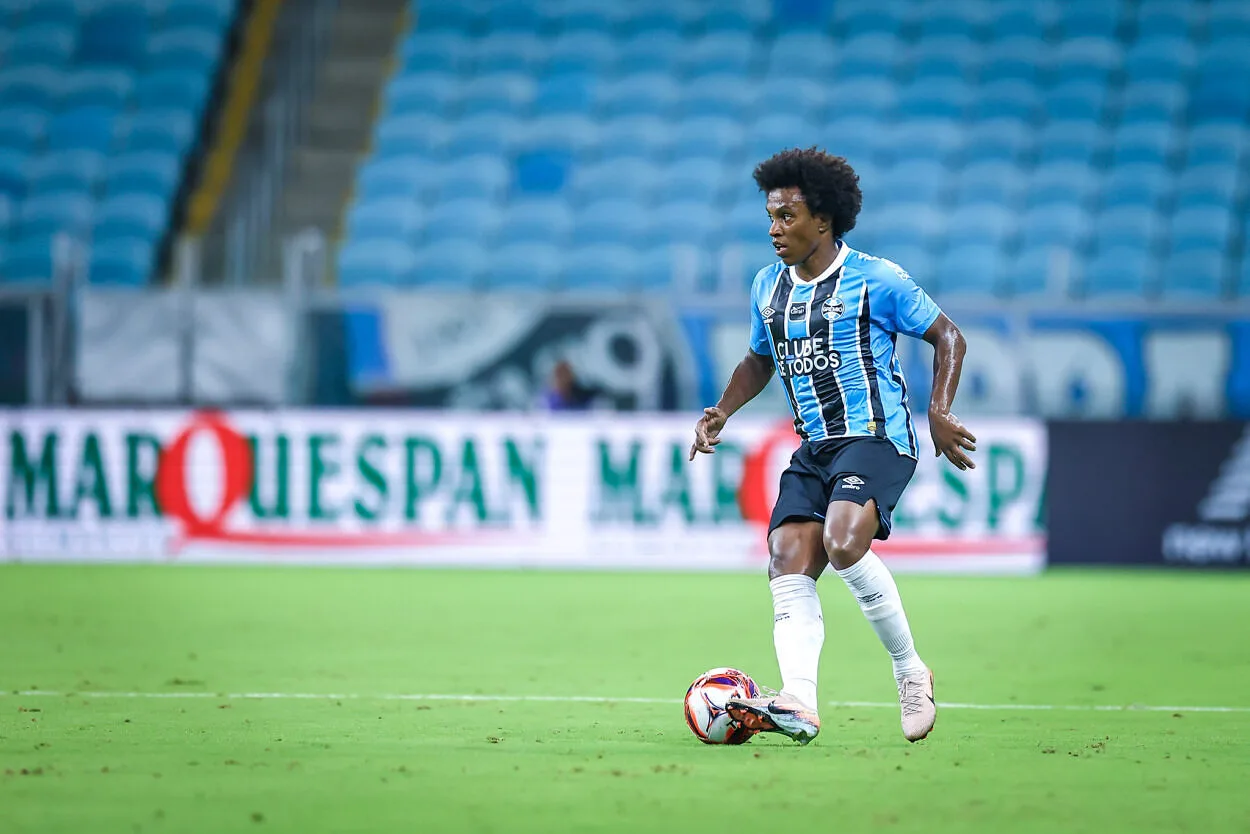 Willian pelo Grêmio