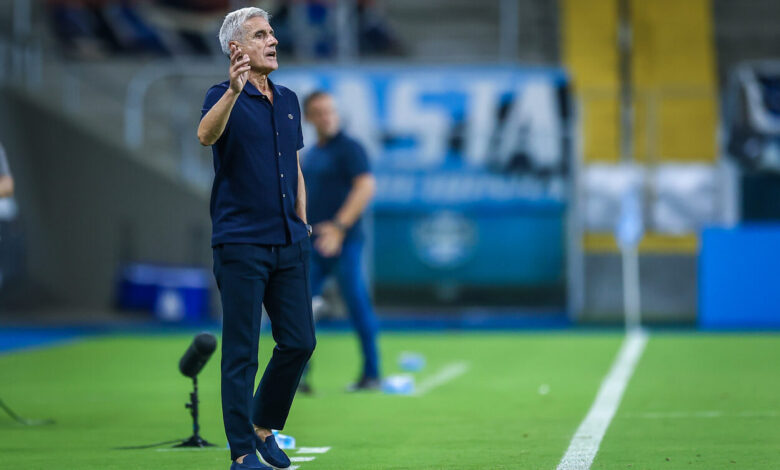 Luís Castro pelo Grêmio