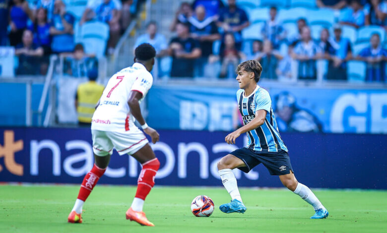 Tiago pelo Grêmio