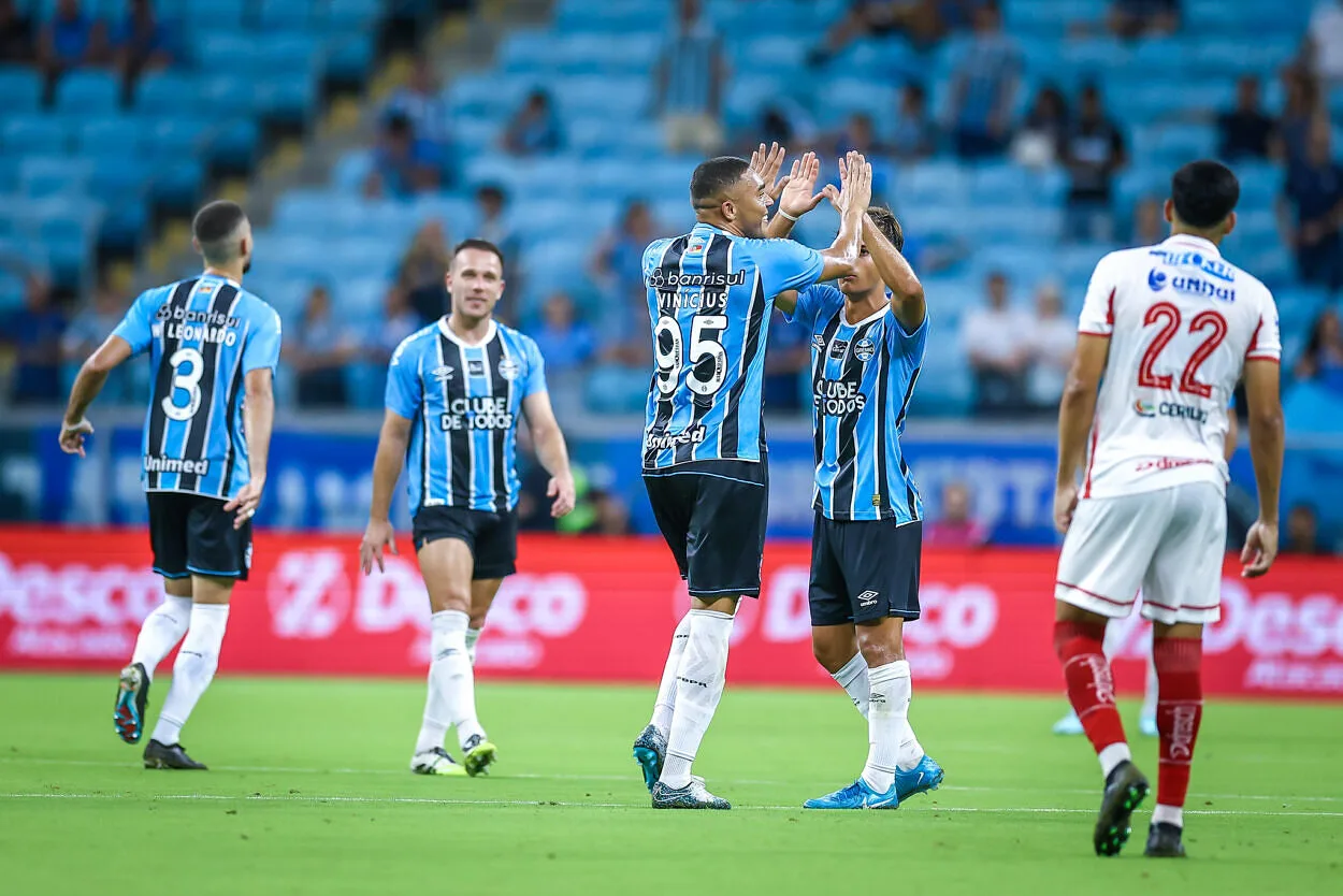 Arthur pelo Grêmio