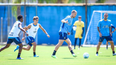 Jogadores do Grêmio se despedem de zagueiro na web: "Obrigado por tudo" Grêmio hoje