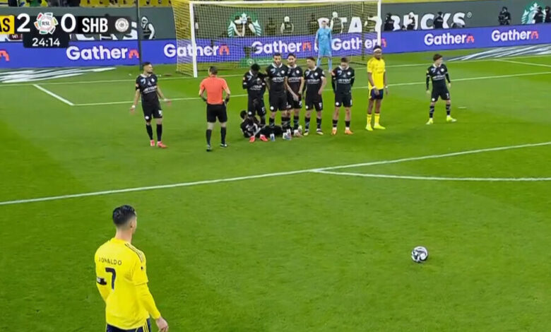 Torcida do Grêmio repercute novo duelo de Cristiano Ronaldo e Grohe em cobrança de falta Cristiano Ronaldo e também Grohe