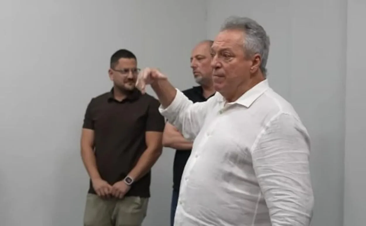 Abel Braga dá novas declarações sobre Pezzolano e Fabinho Soldado no Inter Abel Braga pelo Inter