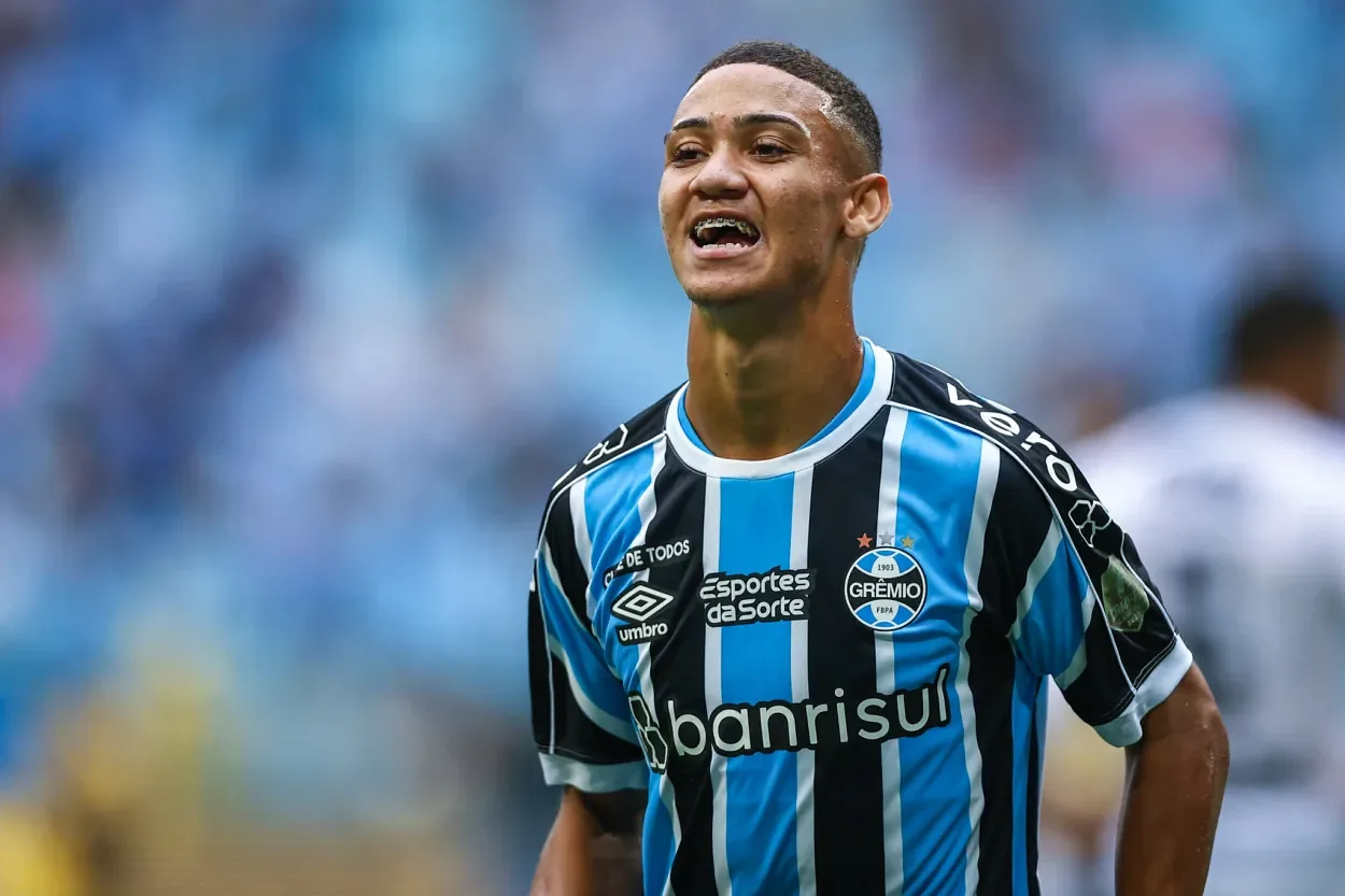 Gustavo Nunes deixou o Grêmio