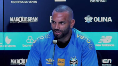 Weverton pelo Grêmio