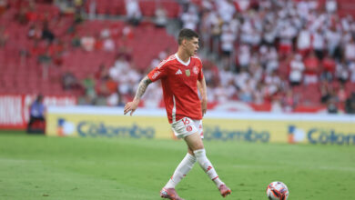 Ronaldo supera desconfiança, ganha pontos no Inter e deve iniciar o Gre-Nal Ronaldo pelo Inter