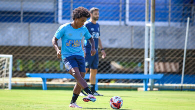 Gustavo Martins e Willian podem ser titulares do Grêmio na estreia do Brasileirão Grêmio vai mudar