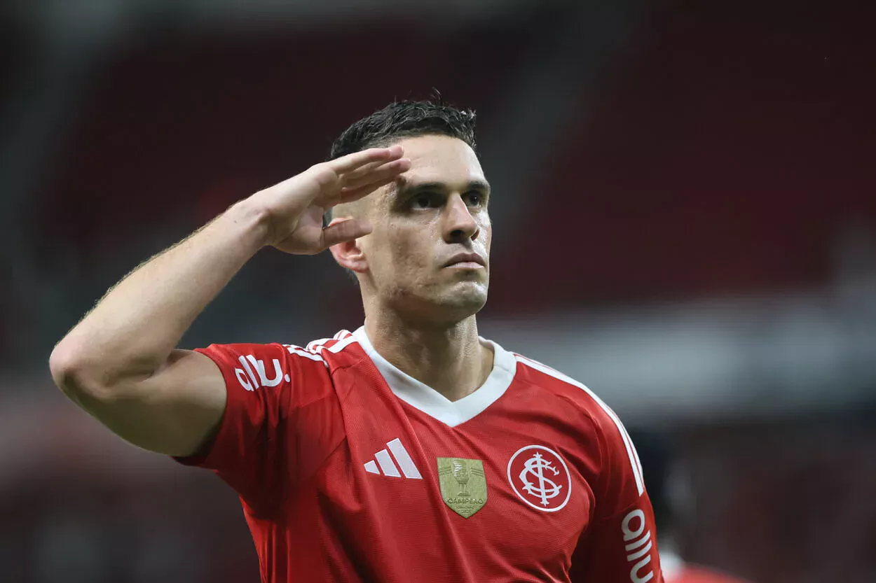 Borré se manifesta após brilhar no Gre-Nal e Inter manda recado: "É preciso respeitar" Borré pelo Inter