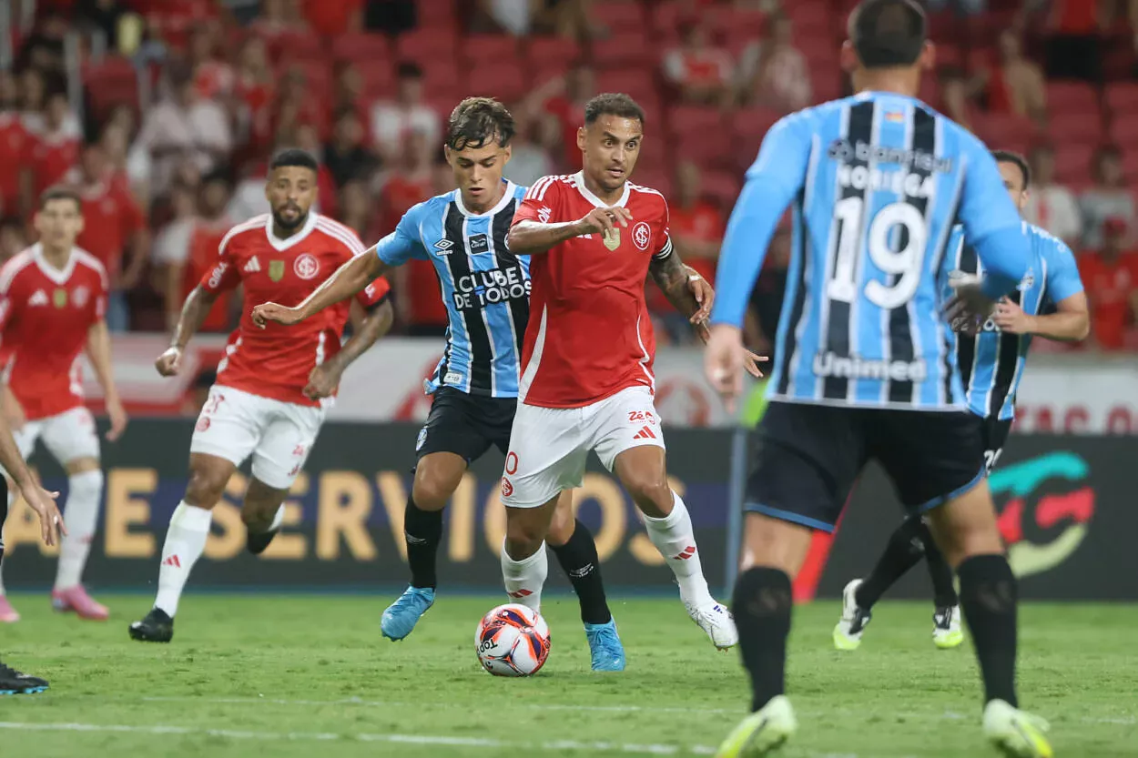 Bastidores: seguranças do Grêmio atuaram no fim do Gre-Nal e evitaram confusão Inter contra Grêmio