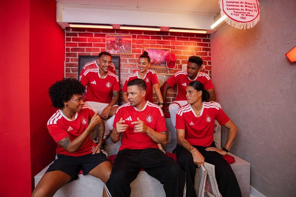 Inter lança novo uniforme celebrando os 20 anos da primeira conquista da Libertadores