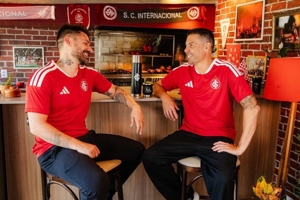 Inter lança novo uniforme celebrando os 20 anos da primeira conquista da Libertadores