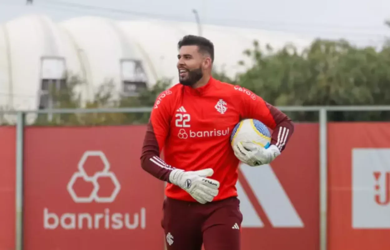 Anunciado em novo clube, goleiro Ivan publica despedida ao Inter: "Orgulho ter representado" Ivan pelo Inter
