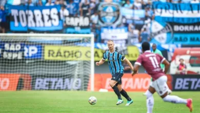 Rodrigo Ely errou em derrota do Grêmio
