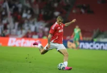 Nos preparativos para o Gre-Nal, Inter anuncia a saída de mais um jogador Roger Machado feliz com Benítez