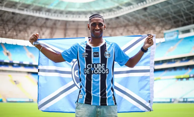 Tetê chega ao Grêmio