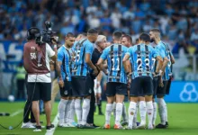 Jogadores do Grêmio estão descontentes com carga de trabalho de Luís Castro, diz Meneghetti Grêmio hoje