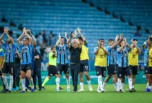 Grêmio absorve críticas e acredita em "jogo muito bom" contra o Juventude Luís Castro pelo Grêmio